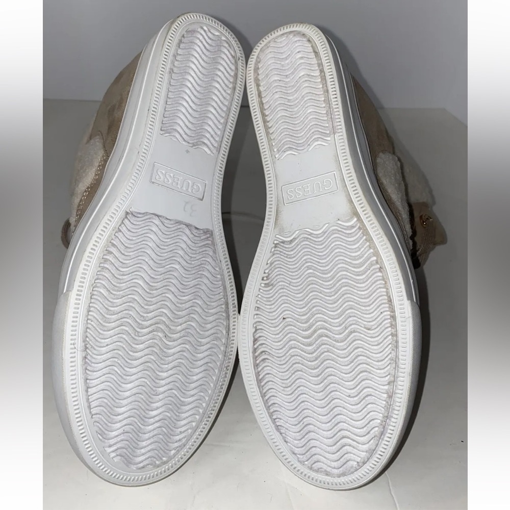 Guess Women’s Suede Hightop Faux Fur Sneakers Sz 7.5 WGSAMEE-R EUC - Picture 8 of 11